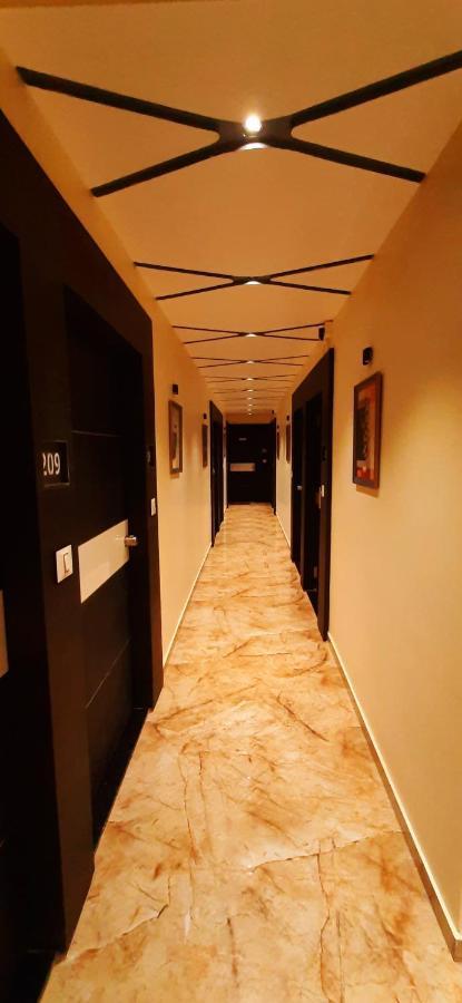 Hotel Suncity Αχμπανταμπάντ Εξωτερικό φωτογραφία