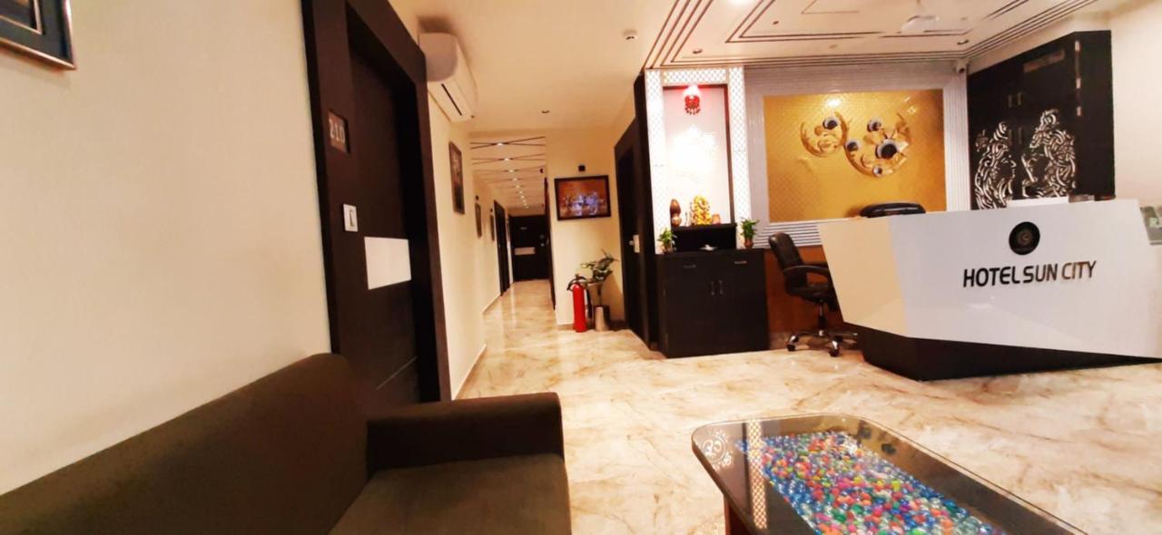 Hotel Suncity Αχμπανταμπάντ Εξωτερικό φωτογραφία