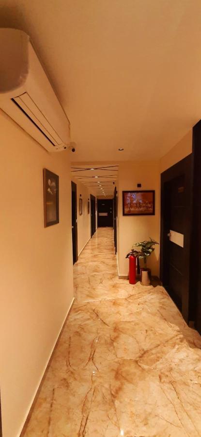 Hotel Suncity Αχμπανταμπάντ Εξωτερικό φωτογραφία