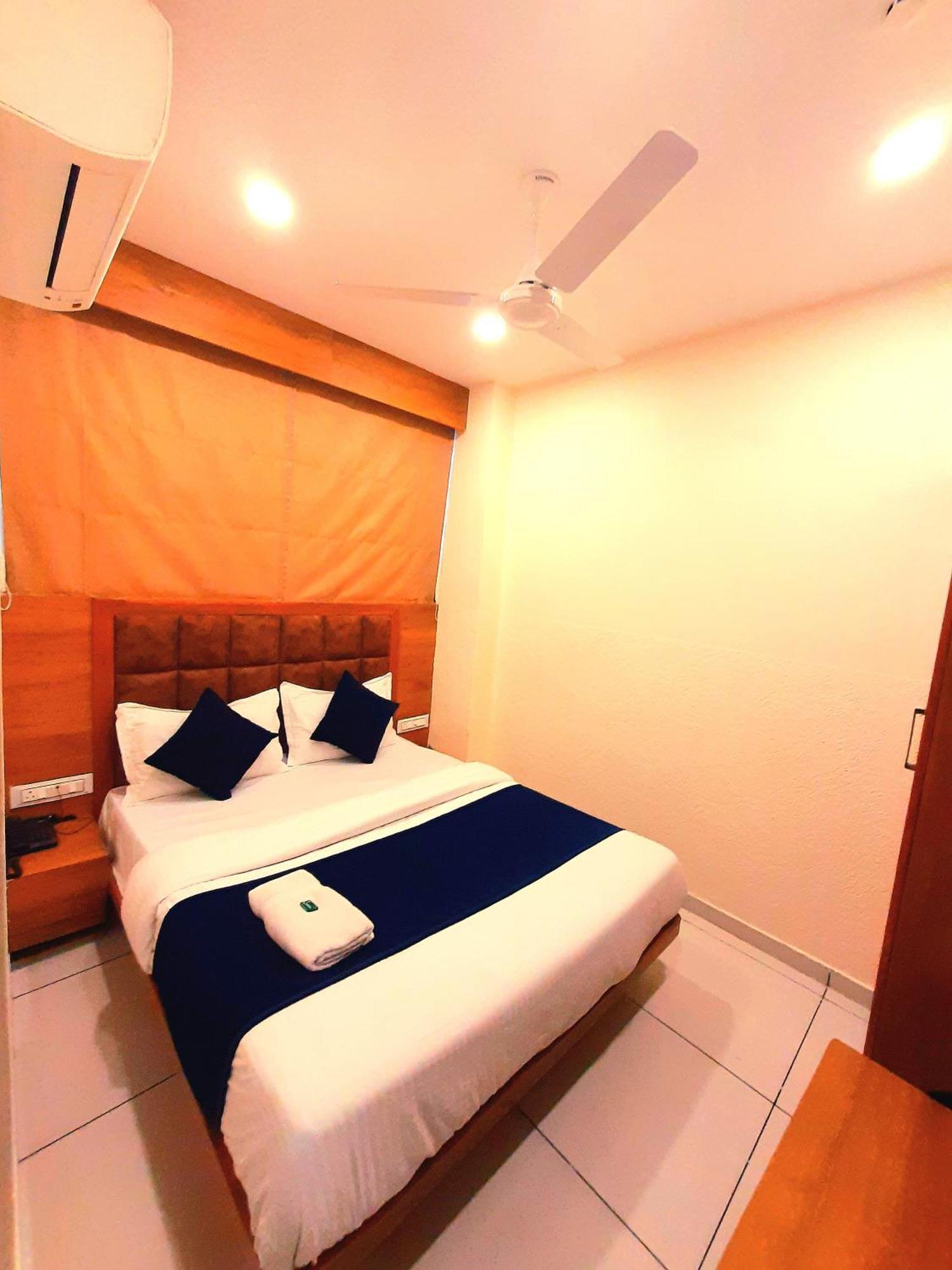 Hotel Suncity Αχμπανταμπάντ Εξωτερικό φωτογραφία