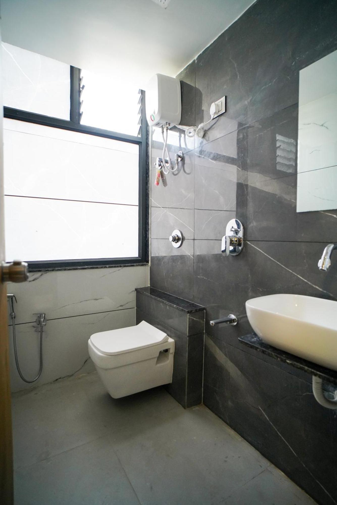 Hotel Suncity Αχμπανταμπάντ Εξωτερικό φωτογραφία