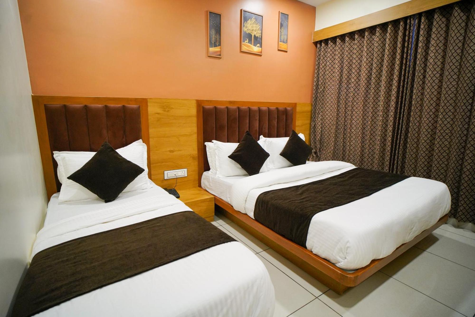 Hotel Suncity Αχμπανταμπάντ Εξωτερικό φωτογραφία