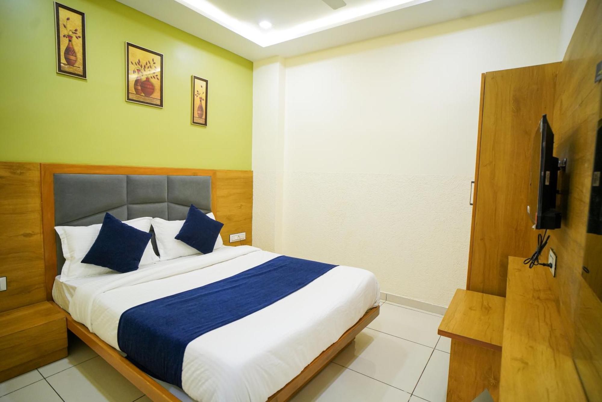 Hotel Suncity Αχμπανταμπάντ Εξωτερικό φωτογραφία
