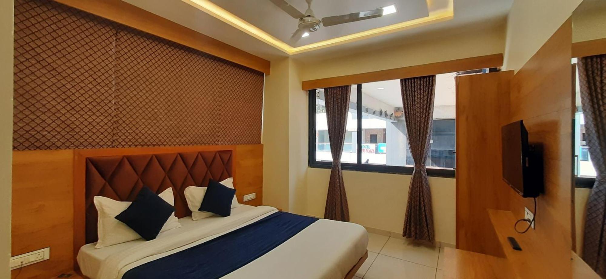 Hotel Suncity Αχμπανταμπάντ Δωμάτιο φωτογραφία